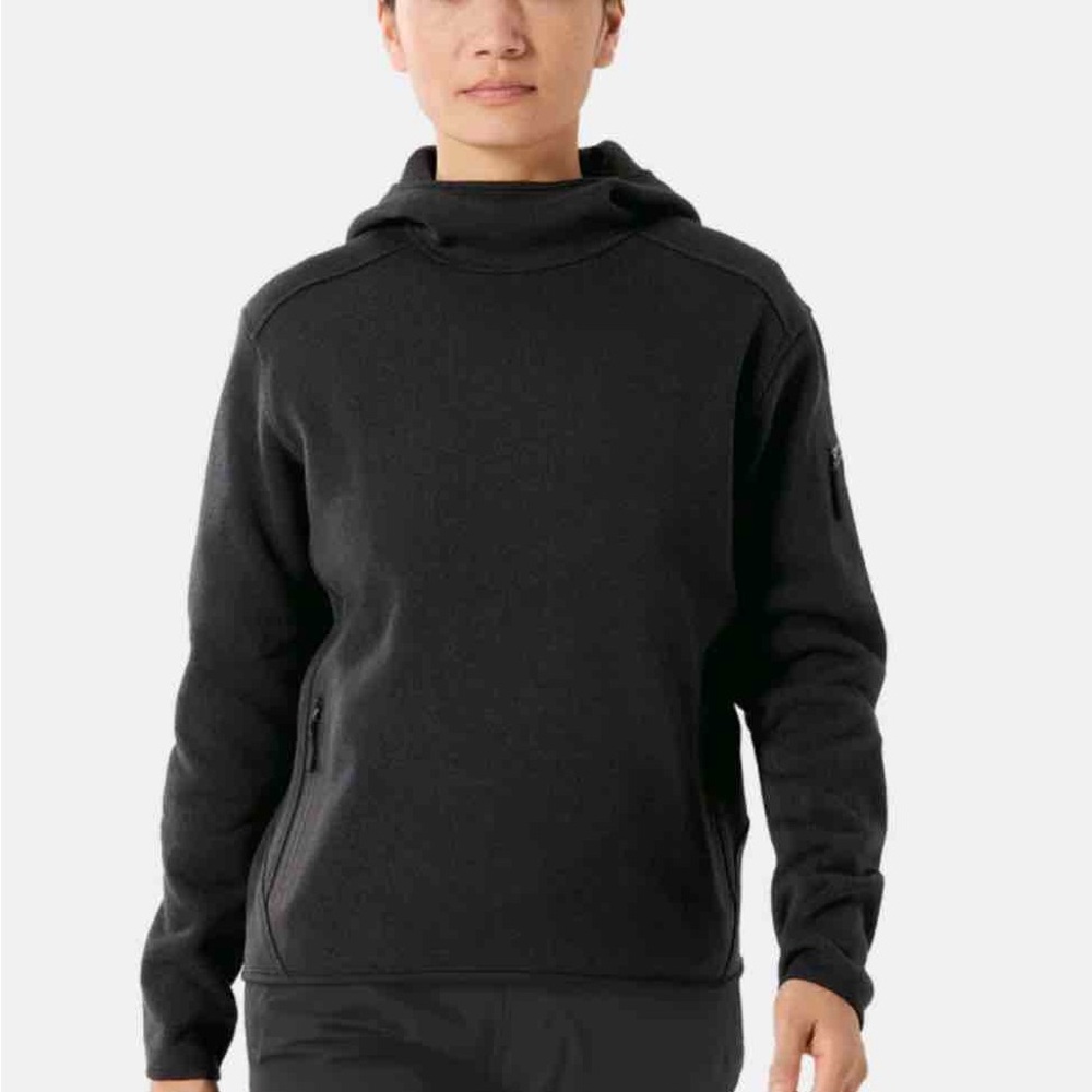 Arc’terxy Women's Black pullover hoodie - Small